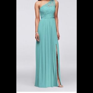 Davids Bridal bridesmaids dress in SPA